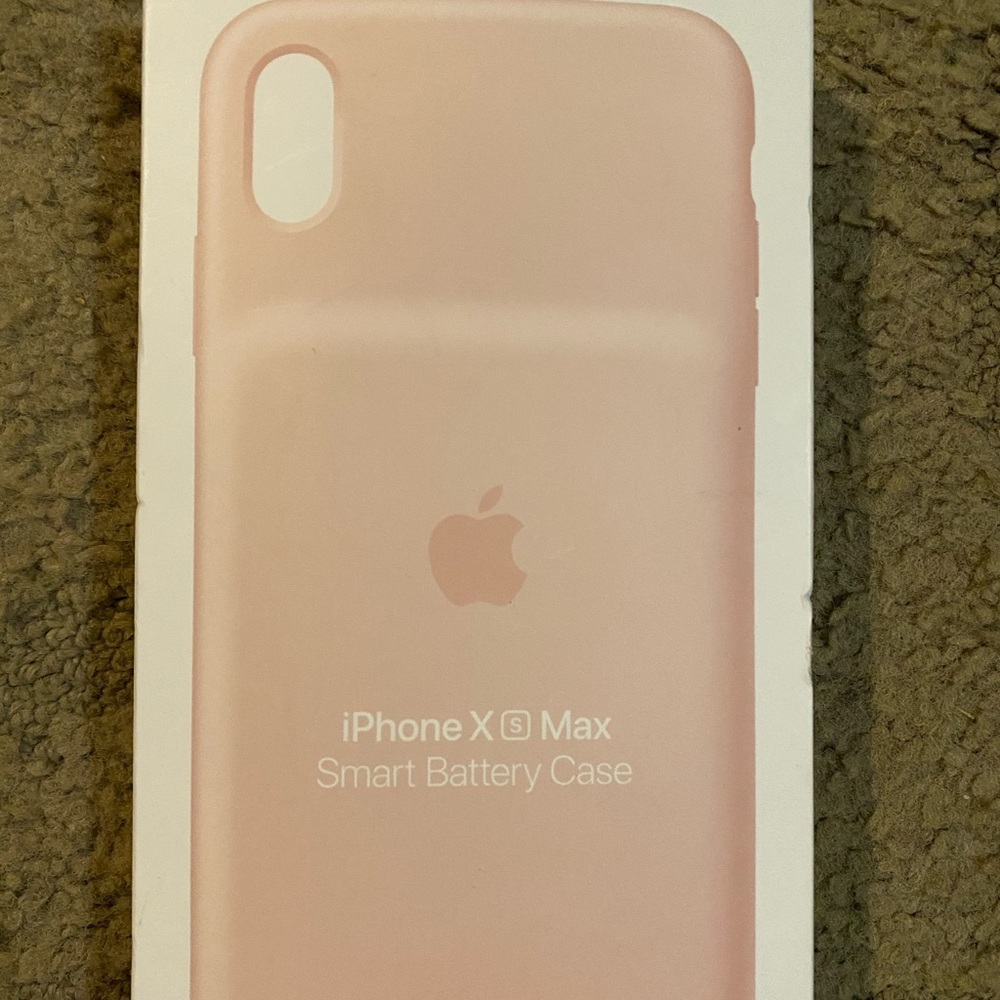 Brand New Apple battery pack charger!
